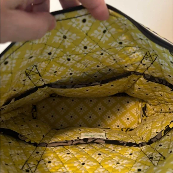 Vera Bradley Yellow & Black tote bag. - Picture 6 of 9